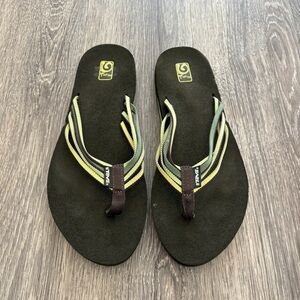 Teva Mush Black and Yellow Flip Flop Sandals
